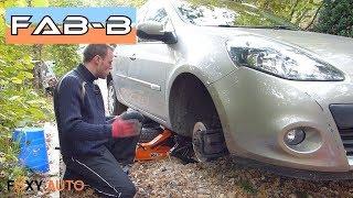 Comment changer disques et plaquettes avant sur Renault Clio 3 Estate